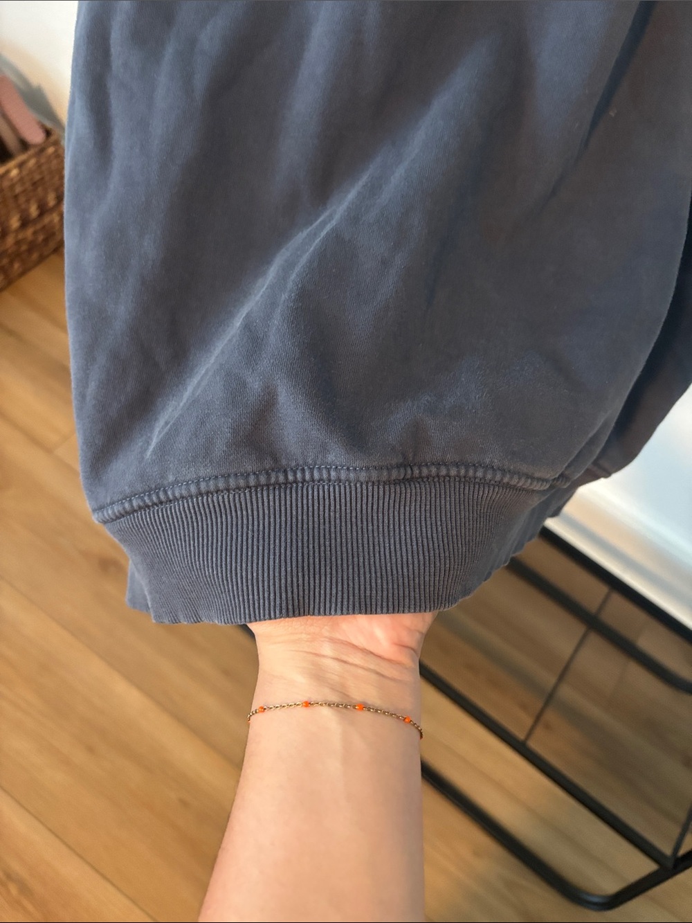 Taylor Swift The Eras Tour Crewneck Sweatshirt - Charcoal - Picture 5 of 6